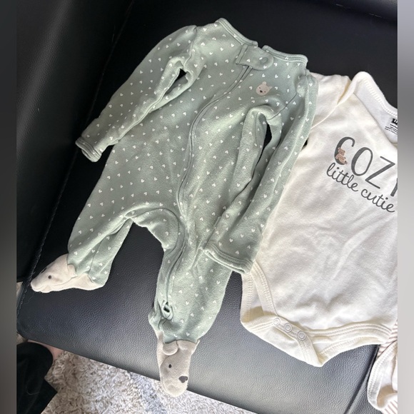 Newborn bundle - Picture 2 of 7